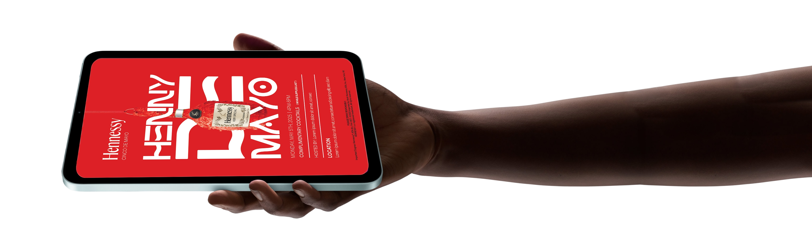 Two flyer sizes held in hand